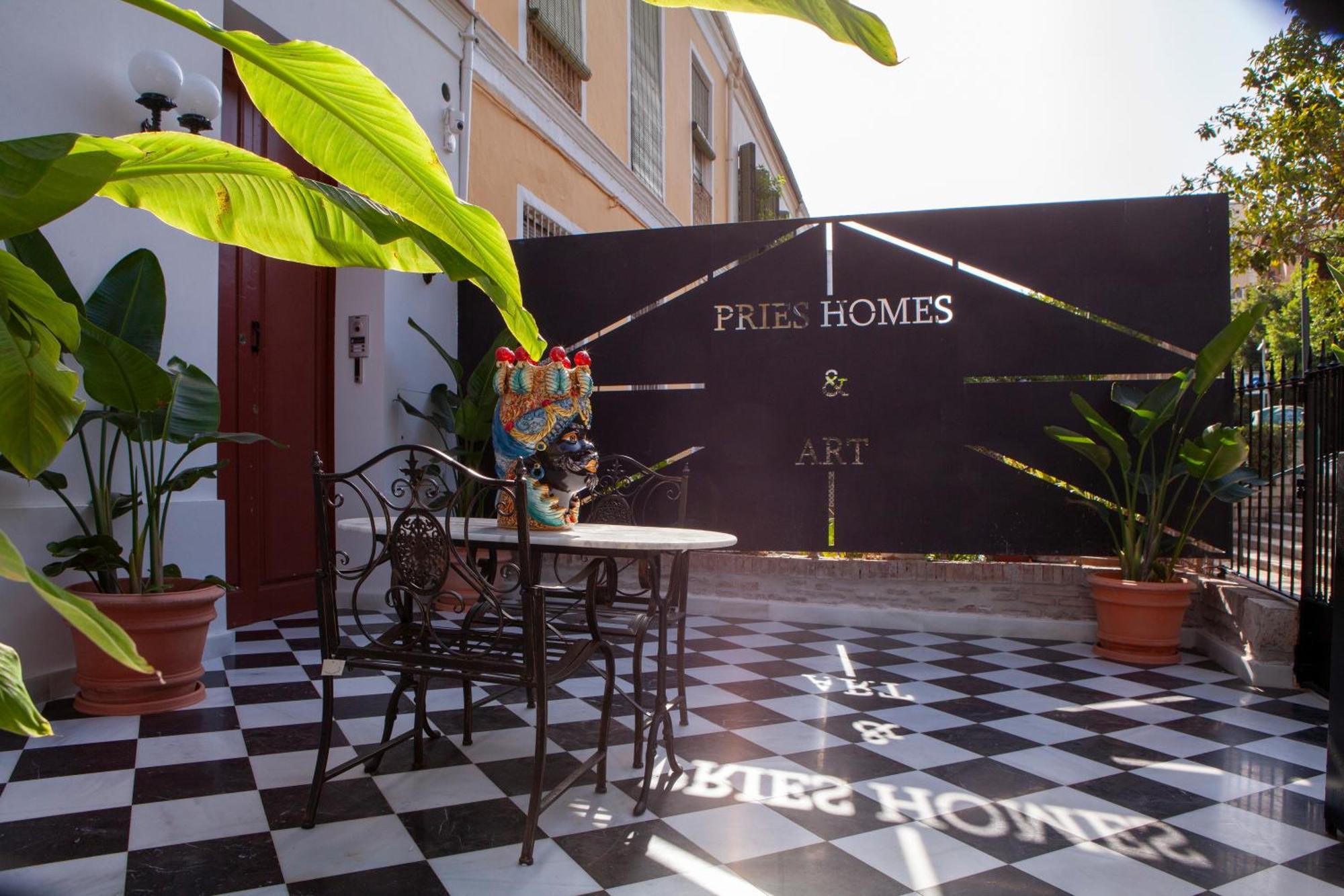 Pries Homes - Little Lotus Málaga Eksteriør billede
