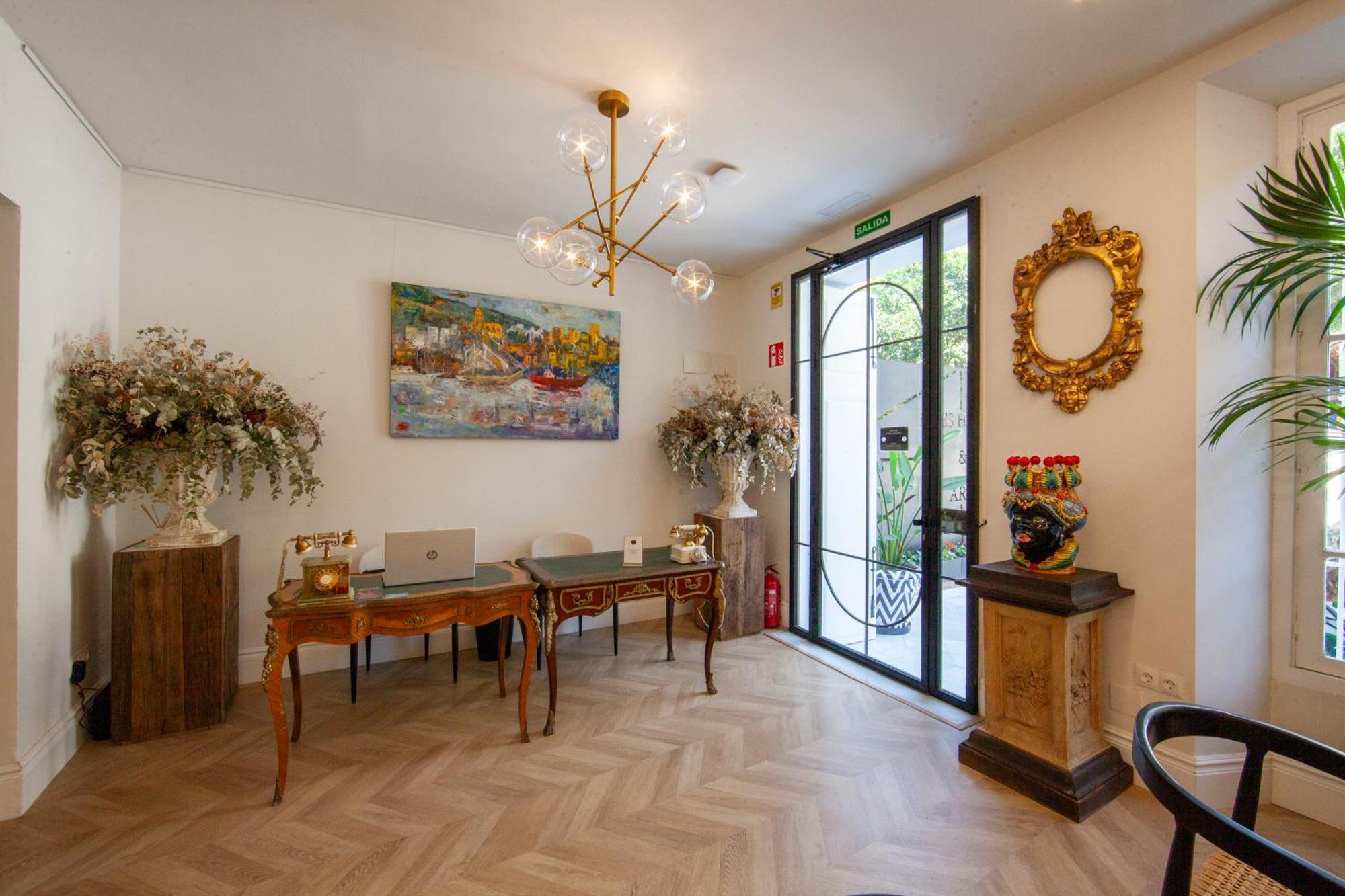 Pries Homes - Little Lotus Málaga Eksteriør billede