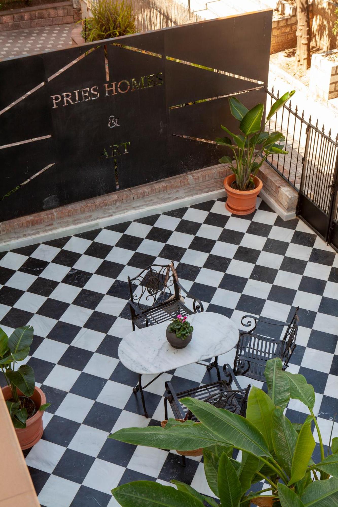 Pries Homes - Little Lotus Málaga Eksteriør billede